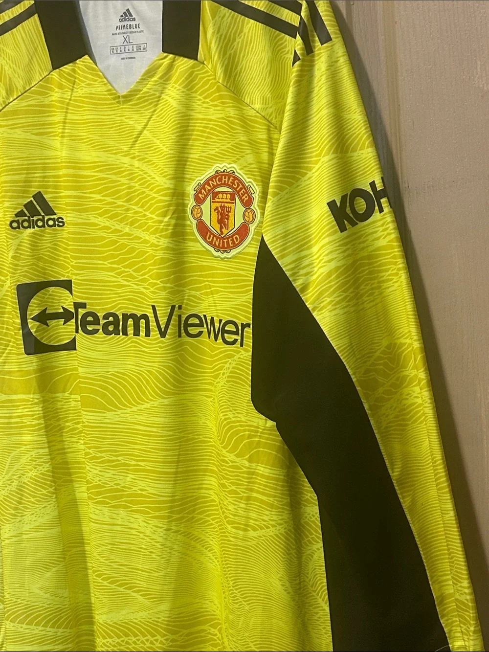adidas Neon Yellow and Black Manchester United Goalkeeper Jersey; Goalie shirt